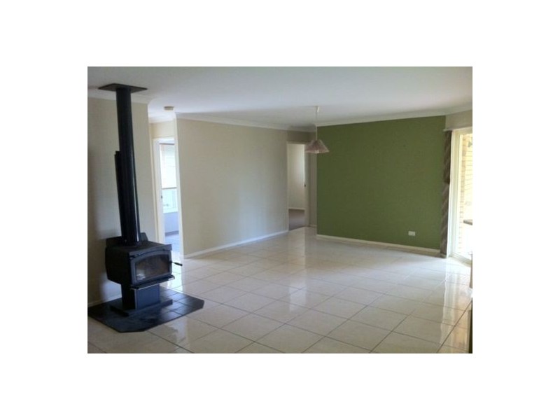 9 Bradton Court, Withcott QLD 4352