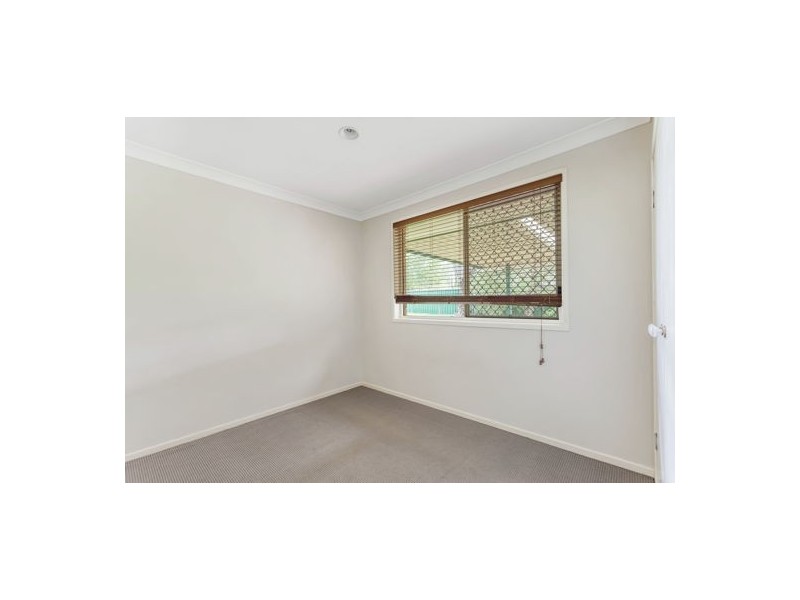 9 Bradton Court, Withcott QLD 4352