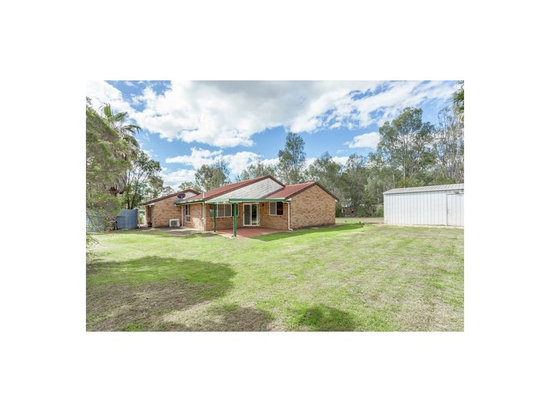 9 Bradton Court, Withcott QLD 4352