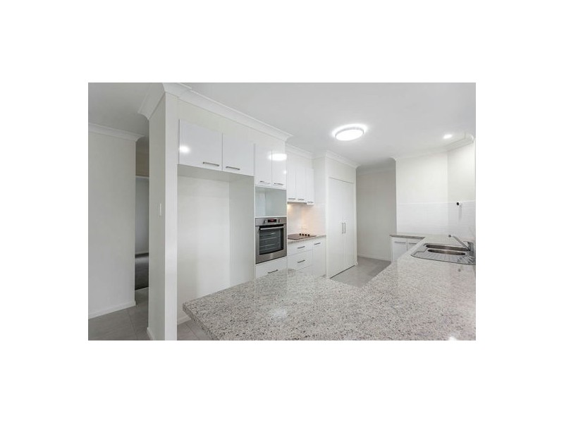 15 Dolleys Road, Withcott QLD 4352