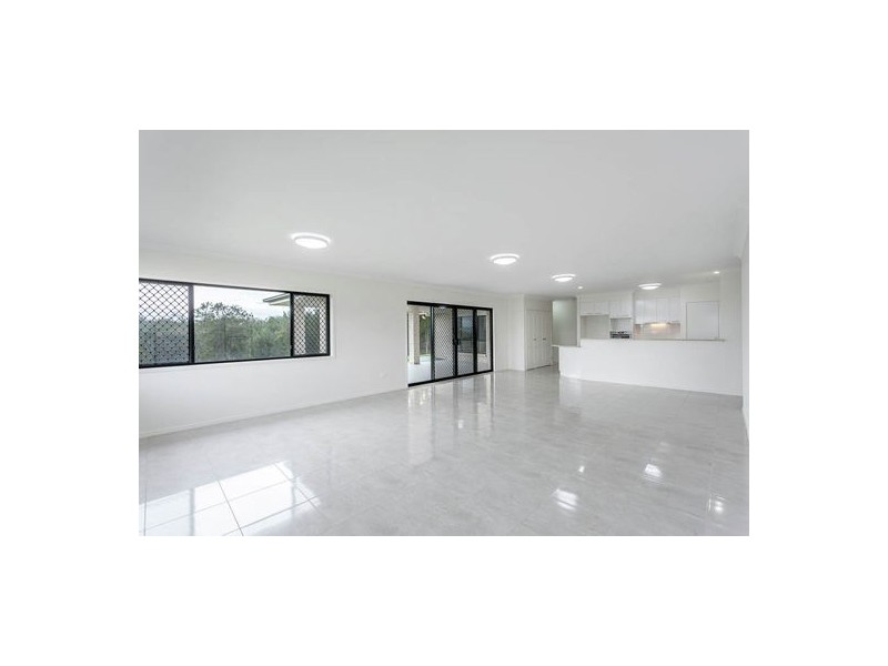 15 Dolleys Road, Withcott QLD 4352