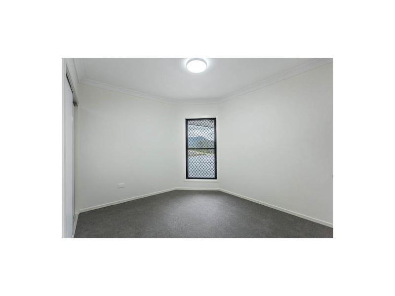 15 Dolleys Road, Withcott QLD 4352