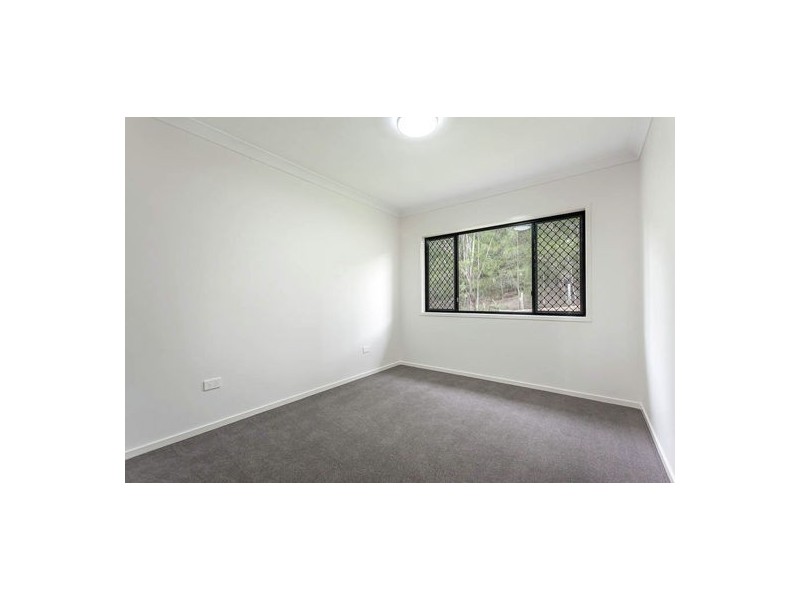 15 Dolleys Road, Withcott QLD 4352