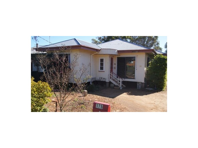 175 Taylor Street, Wilsonton QLD 4350