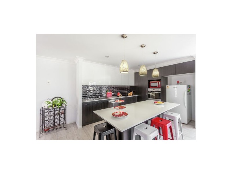 20 Kimdonn Drive, Withcott QLD 4352