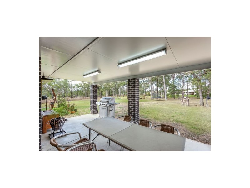 20 Kimdonn Drive, Withcott QLD 4352