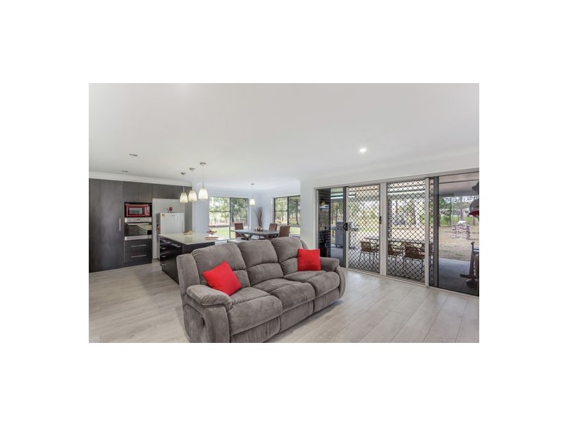 20 Kimdonn Drive, Withcott QLD 4352