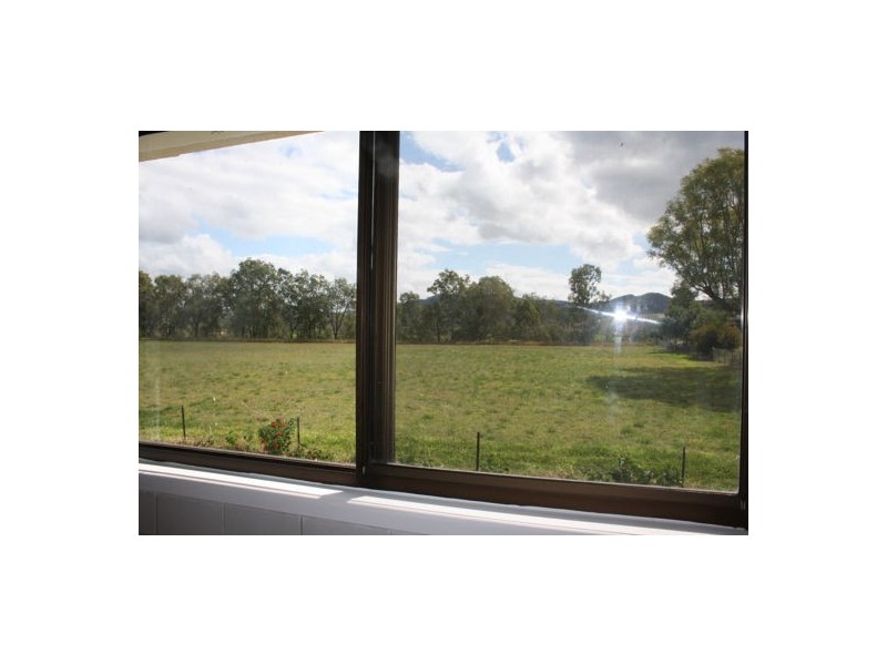 55 Flagstone School Road, Flagstone Creek QLD 4344