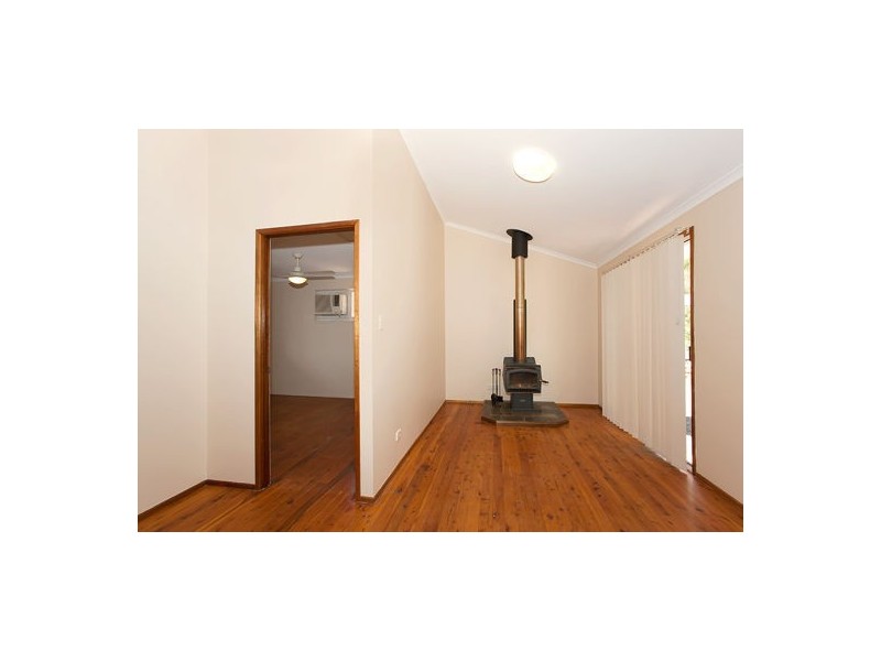 222 Larnook Street, Upper Lockyer QLD 4352
