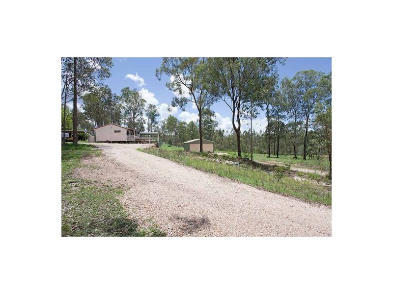 222 Larnook Street, Upper Lockyer QLD 4352