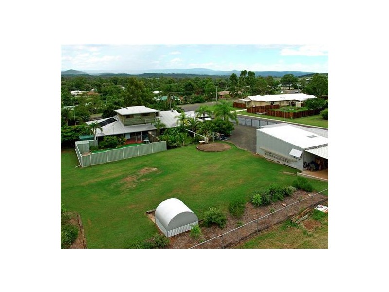 8 Vista Court, Withcott QLD 4352