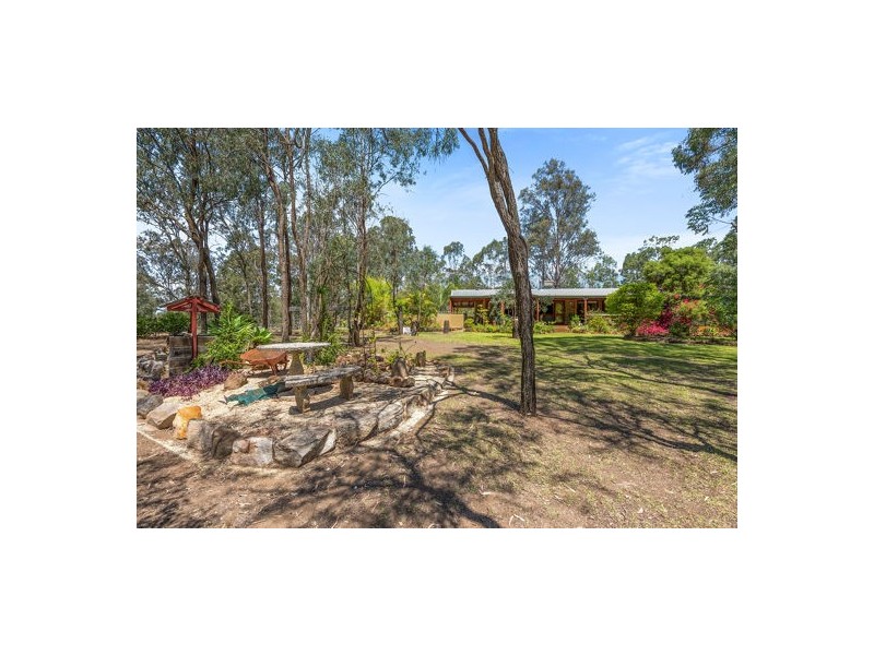 43 Goodsirs Rd, Murphys Creek QLD 4352
