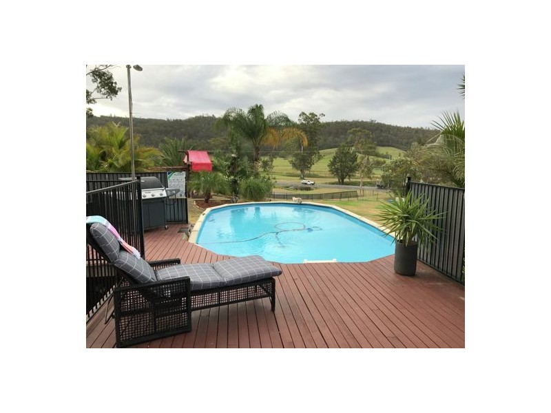 4 May Court, Withcott QLD 4352