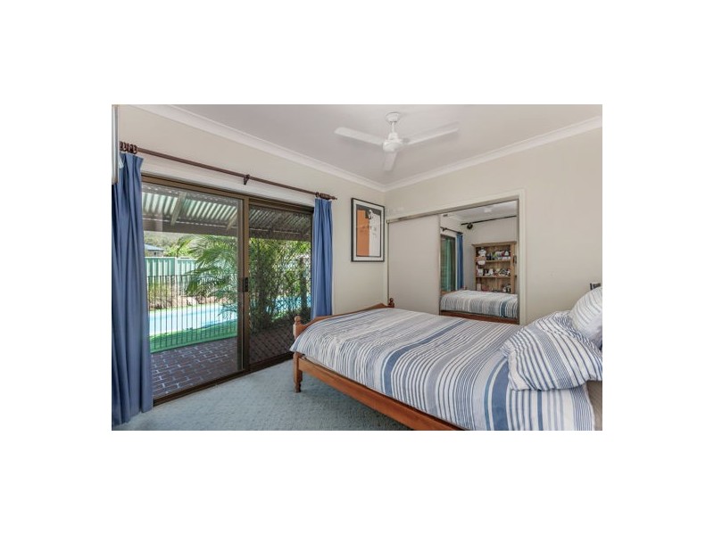8 Vista Court, Withcott QLD 4352