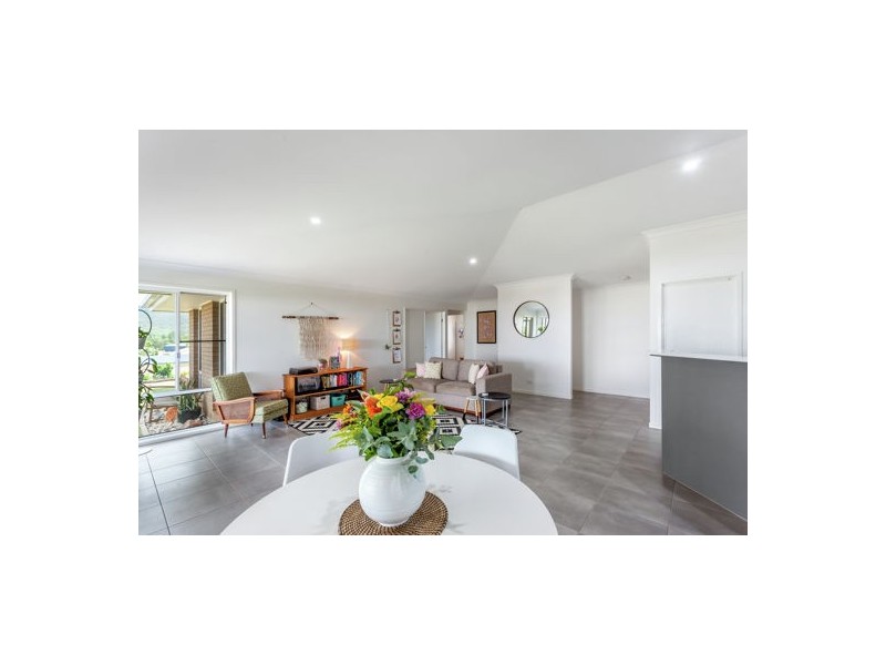 3 Pepperwood Place, Withcott QLD 4352
