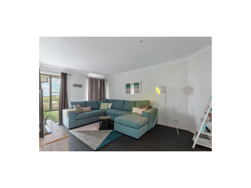 3 Pepperwood Place, Withcott QLD 4352
