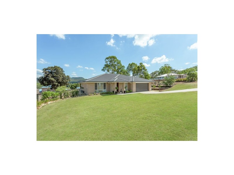 3 Pepperwood Place, Withcott QLD 4352