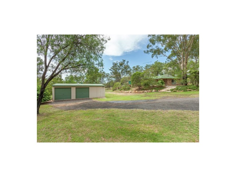 17 Squires Road, Lockyer QLD 4344