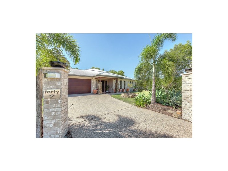 49 Parkridge Drive, Withcott QLD 4352