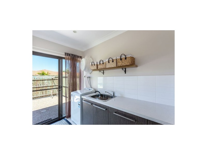 49 Parkridge Drive, Withcott QLD 4352