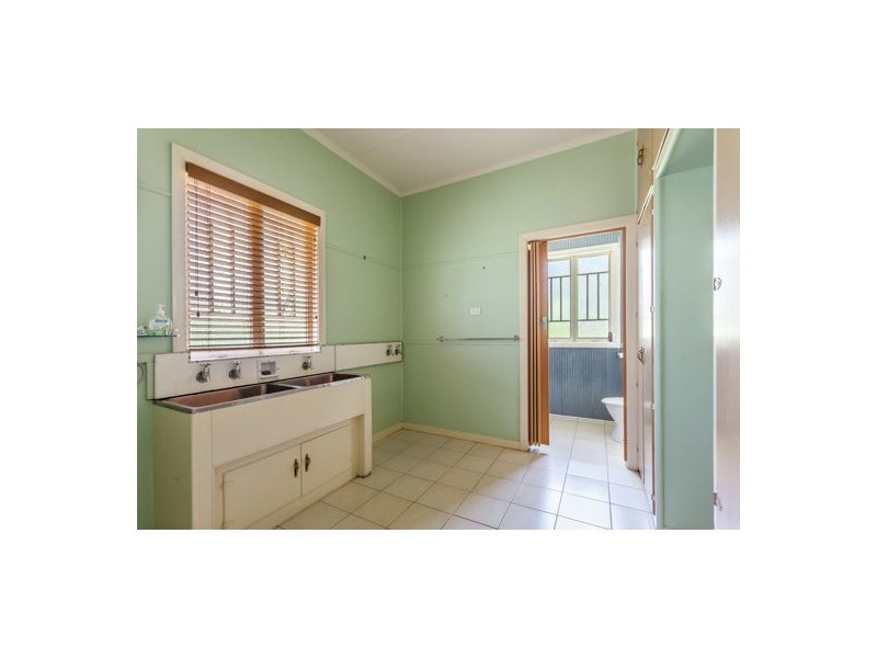 21 Squires Road, Lockyer QLD 4344