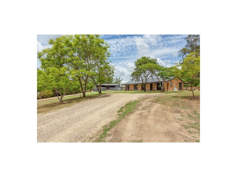 105 Koreelah St, Upper Lockyer QLD 4352