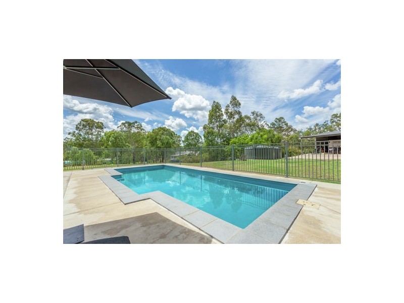 105 Koreelah St, Upper Lockyer QLD 4352