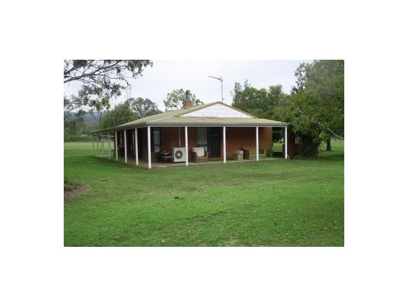 64 Cemetery Road, Murphys Creek QLD 4352