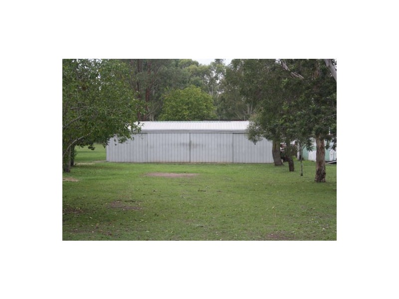 64 Cemetery Road, Murphys Creek QLD 4352