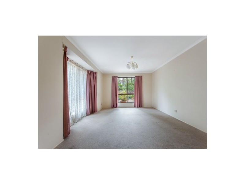 3 Woodland Crescent, Withcott QLD 4352