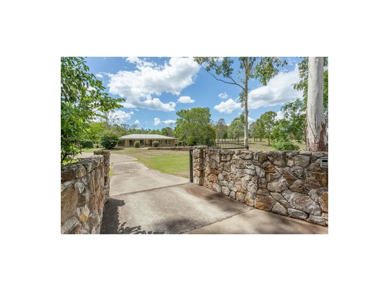42 Bowen Street, Helidon QLD 4344