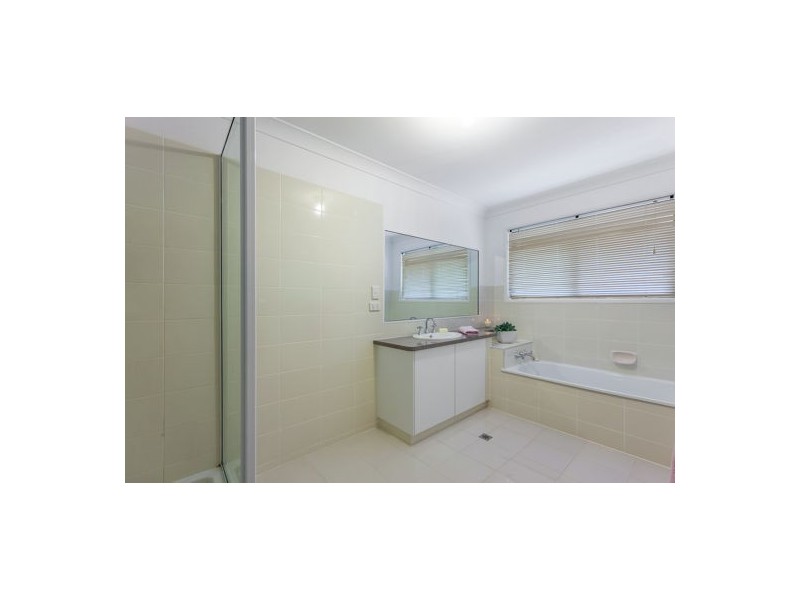 42 Bowen Street, Helidon QLD 4344