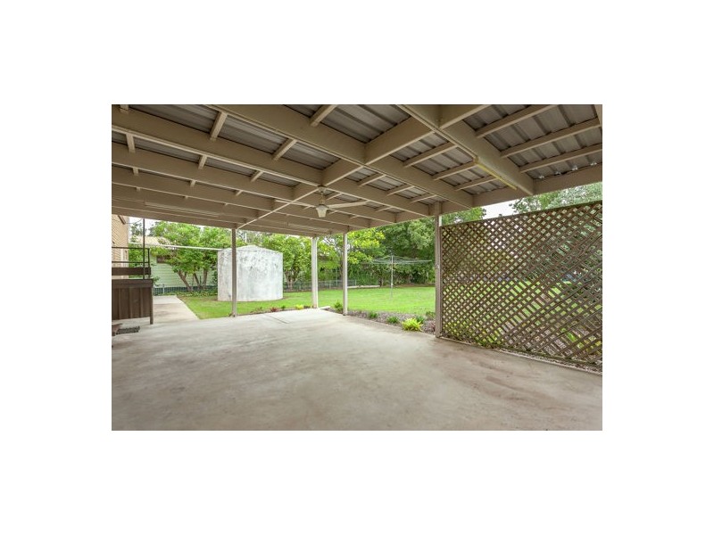 10 Campbell Street, Pittsworth QLD 4356