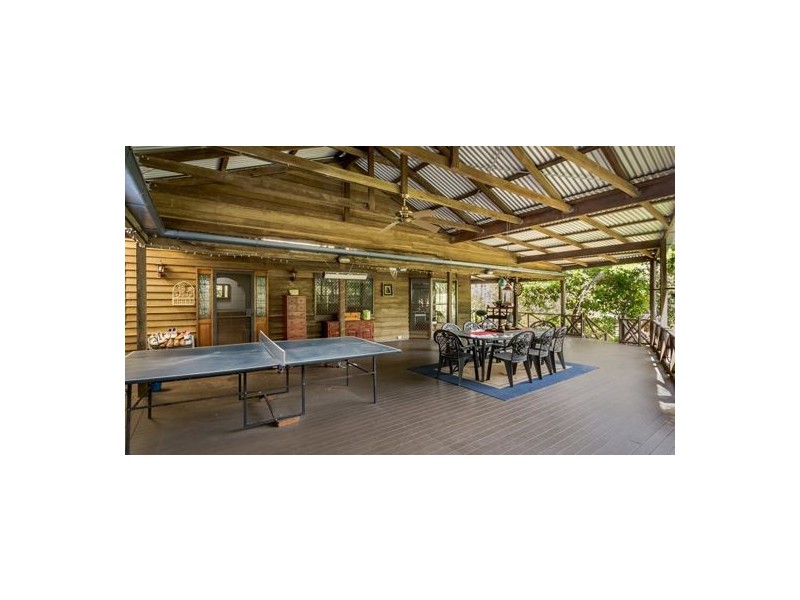 6 Woodland Cresent, Withcott QLD 4352