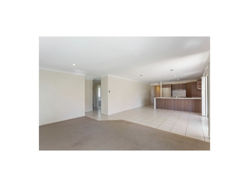 10 Paige Place, Helidon QLD 4344