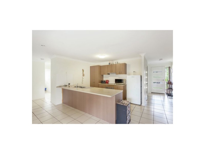 9 Paige Pl, Helidon QLD 4344