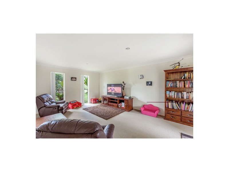 9 Paige Pl, Helidon QLD 4344