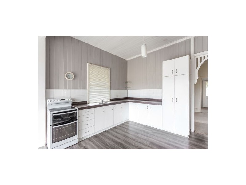 13 Deviney Street, Helidon QLD 4344