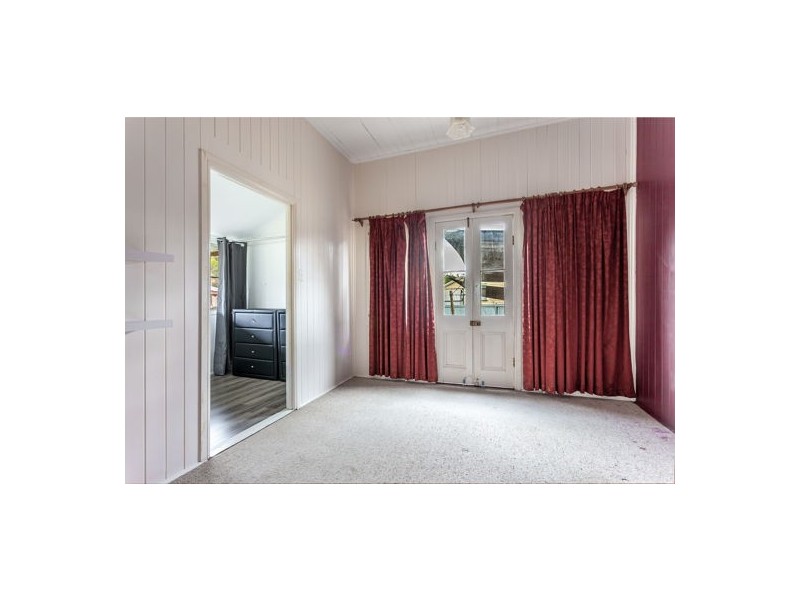 13 Deviney Street, Helidon QLD 4344