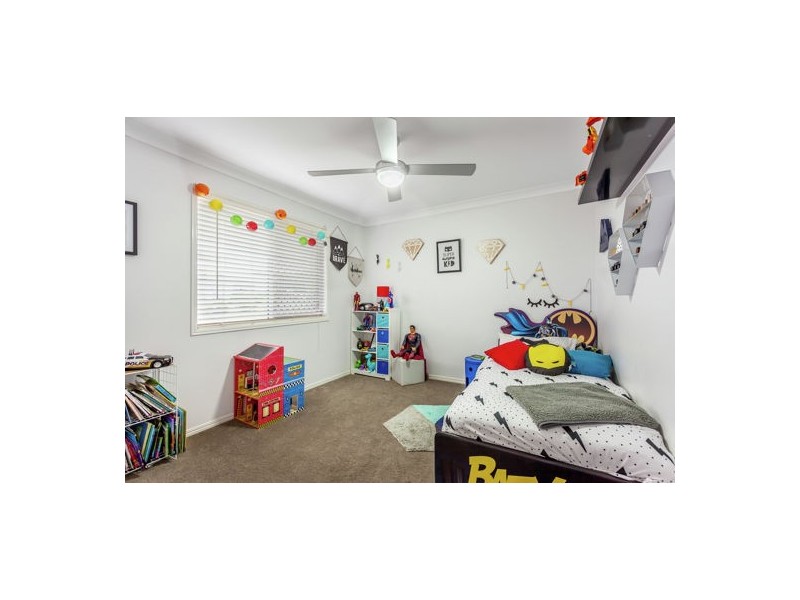 11 Kimdonn Drive, Withcott QLD 4352