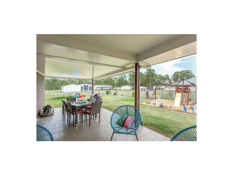 11 Kimdonn Drive, Withcott QLD 4352