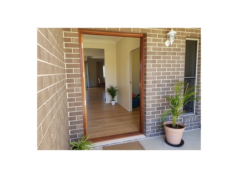 5 Dolleys Road, Withcott QLD 4352