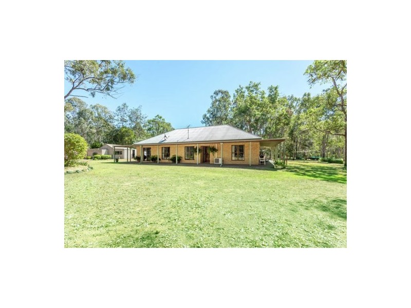 11 Gosper Road, Murphys Creek QLD 4352