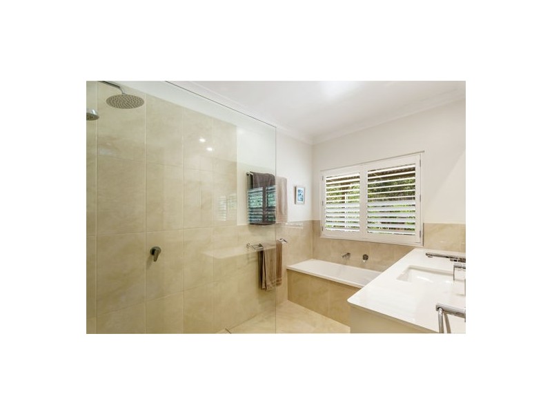 11 Gosper Road, Murphys Creek QLD 4352