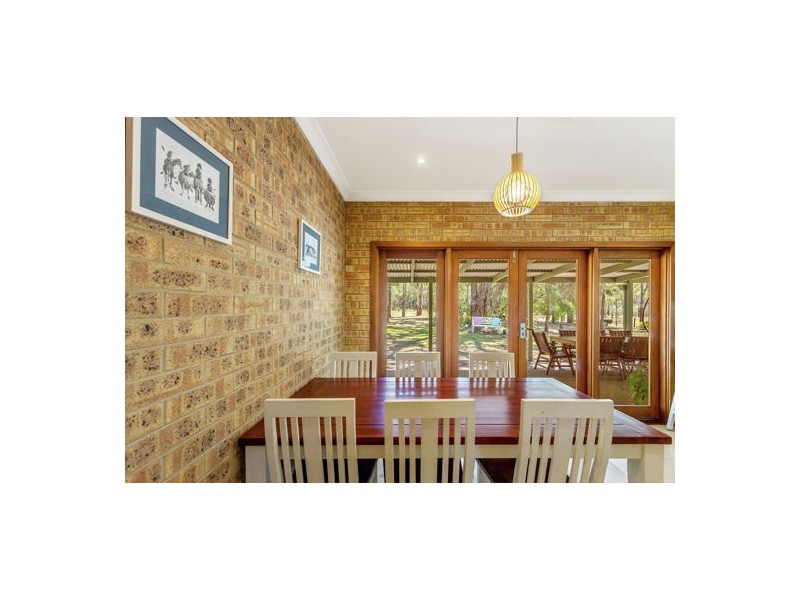11 Gosper Road, Murphys Creek QLD 4352