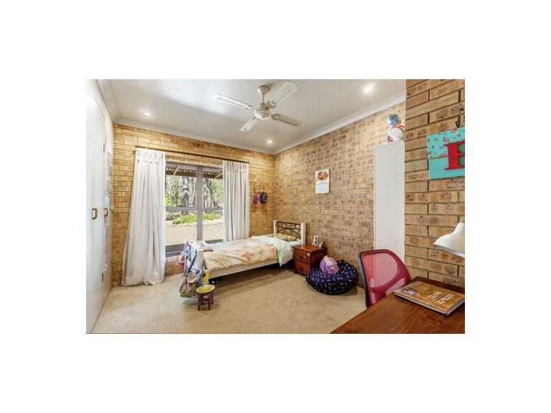 11 Gosper Road, Murphys Creek QLD 4352