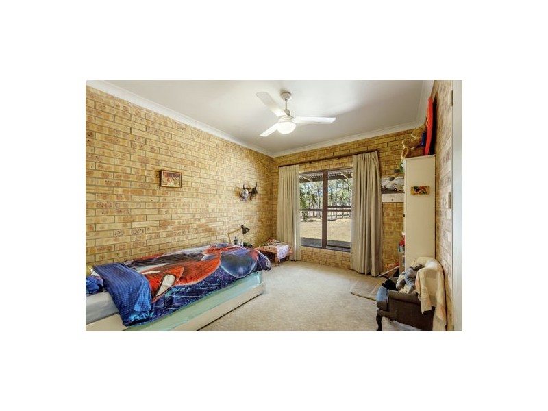 11 Gosper Road, Murphys Creek QLD 4352