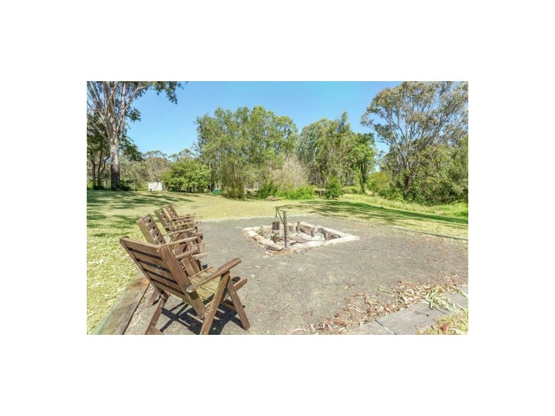 11 Gosper Road, Murphys Creek QLD 4352