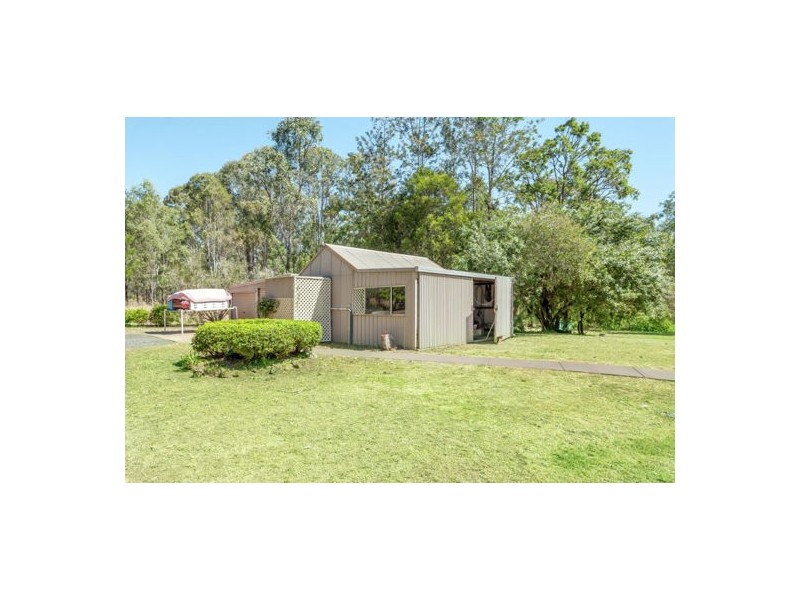 11 Gosper Road, Murphys Creek QLD 4352
