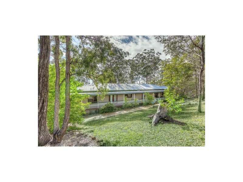 30 Berghofer Drive, Withcott QLD 4352